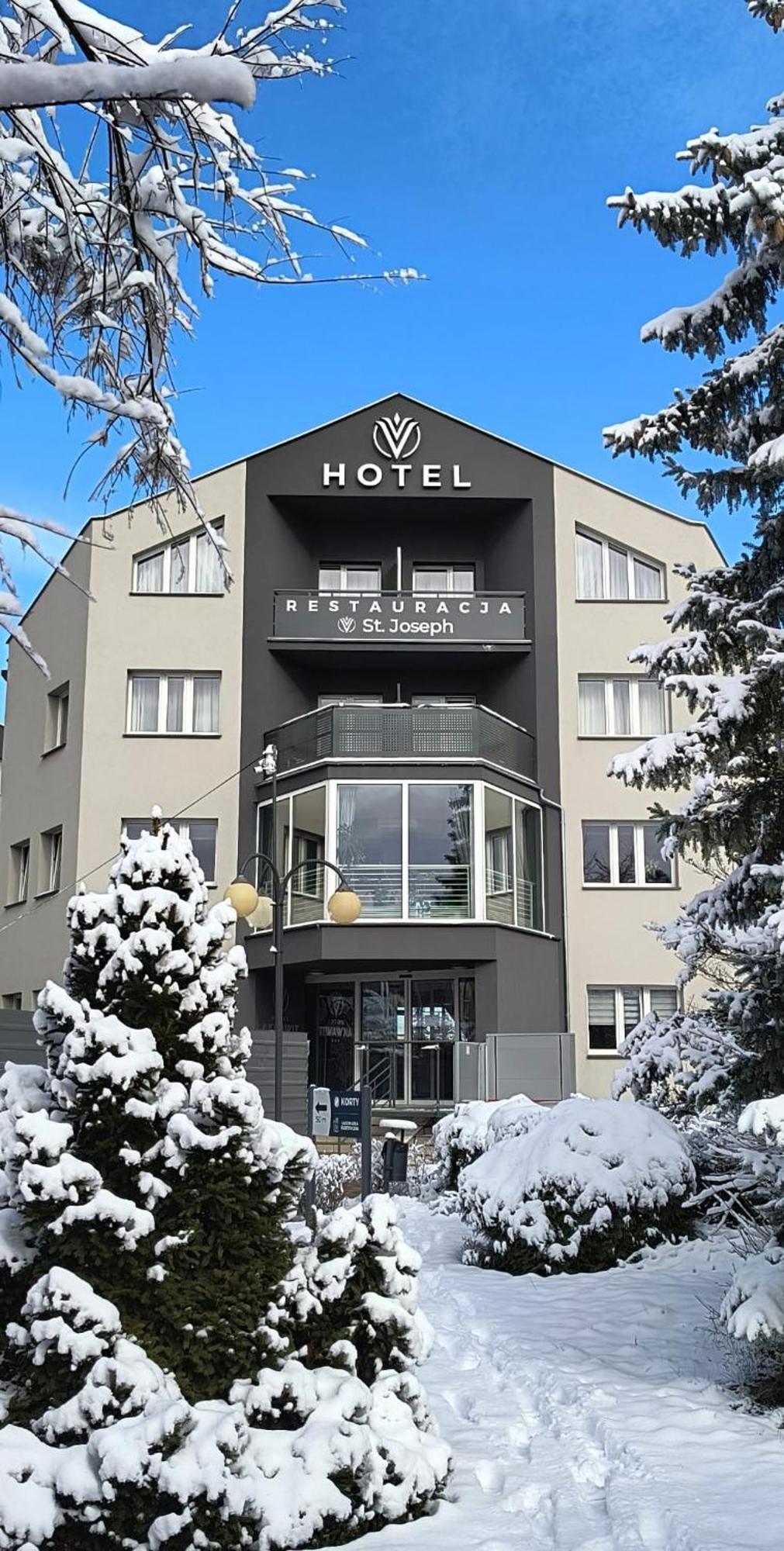 Hotel Akwawit Leszno  Ngoại thất bức ảnh